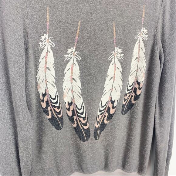 Wildfox Grey Feather Graphic Oversized Pullover Sweatshirt Size Extra Small - Picture 5 of 13